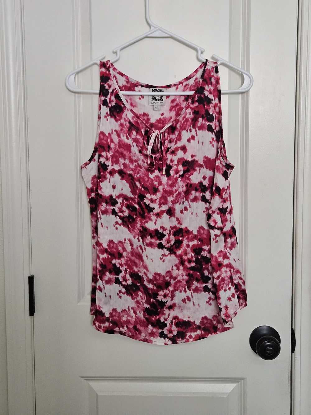 Anne Klein Pink and Black Tie-Dye Scoop Neck Tank NWOT
